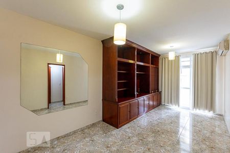 Apartamento à venda com 68m², 2 quartos e 1 vagaSala