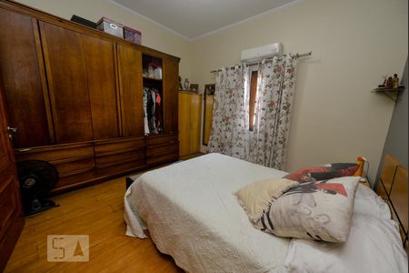 Casa à venda com 130m², 3 quartos e 2 vagas Casa à venda com 130m², 3 quartos e 2 vagasSuite