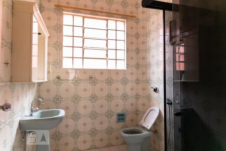 Casa à venda com 250m², 4 quartos e 4 vagasBanheiro