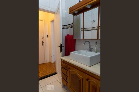Apartamento à venda com 70m², 1 quarto e sem vagaBanheiro