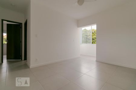 Sala de apartamento para alugar com 2 quartos, 68m² em Chácara da Barra, Campinas