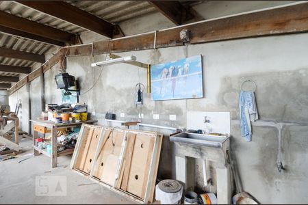 Casa à venda com 343m², 4 quartos e 2 vagasÁrea de serviço