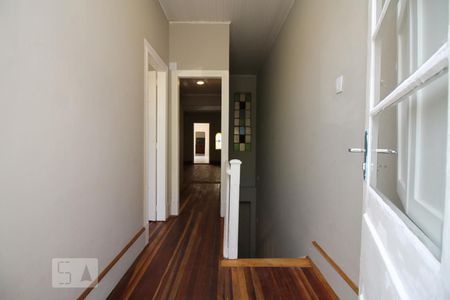 Casa à venda com 200m², 2 quartos e sem vagaCorredor social