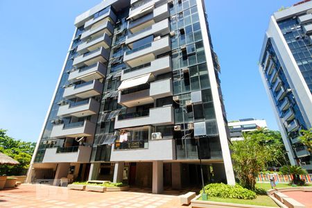 Apartamento à venda com 73m², 2 quartos e 1 vagaFachada do bloco