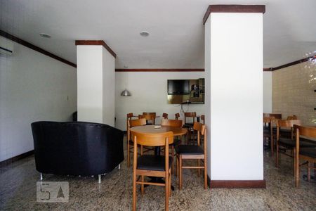 Apartamento à venda com 73m², 2 quartos e 1 vagaÁrea comum - Salão de jogos