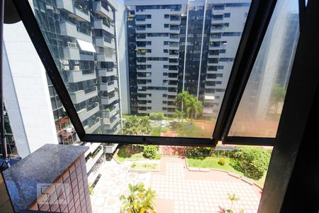 Apartamento à venda com 73m², 2 quartos e 1 vagaVista da Área de Serviço