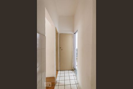 Corredor de casa para alugar com 1 quarto, 30m² em Freguesia (jacarepaguá), Rio de Janeiro