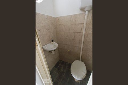 Banheiro de kitnet/studio para alugar com 1 quarto, 15m² em Freguesia (jacarepaguá), Rio de Janeiro