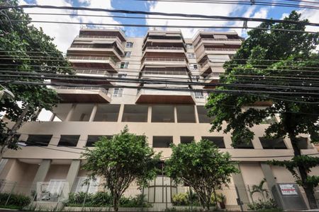 Apartamento para alugar com 113m², 3 quartos e 1 vagaFachada