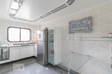 Apartamento à venda com 140m², 4 quartos e 2 vagasCozinha