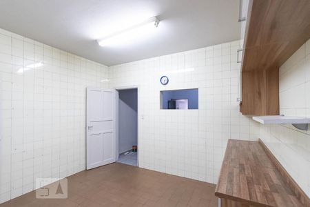 Casa à venda com 114m², 3 quartos e sem vaga Casa à venda com 114m², 3 quartos e sem vagaCozinha