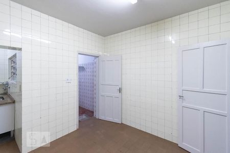 Casa à venda com 114m², 3 quartos e sem vaga Casa à venda com 114m², 3 quartos e sem vagaCozinha