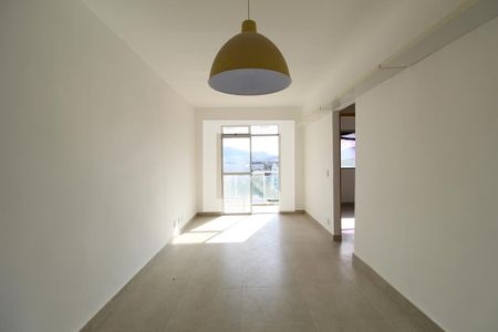 Sala de apartamento para alugar com 2 quartos, 60m² em Freguesia (jacarepaguá), Rio de Janeiro