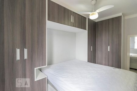 Quarto 1 de apartamento para alugar com 2 quartos, 52m² em Vila Eldízia, Santo André