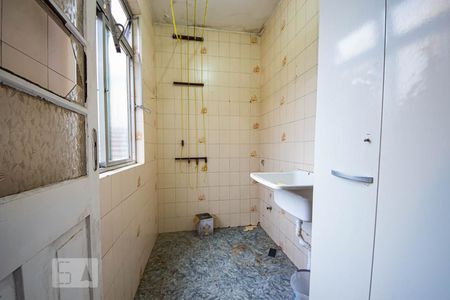 Apartamento à venda com 123m², 3 quartos e sem vaga Apartamento à venda com 123m², 3 quartos e sem vagaLavanderia