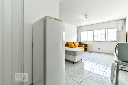 Studio para alugar com 35m², 1 quarto e sem vaga Studio para alugar com 35m², 1 quarto e sem vagaCozinha