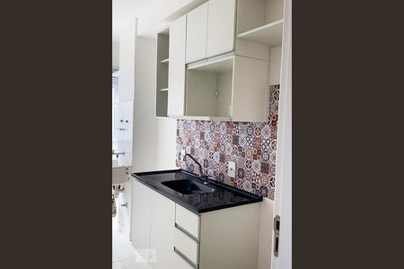 Cozinha de apartamento para alugar com 2 quartos, 42m² em Brás, São Paulo