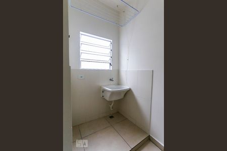 Casa para alugar com 25m², 1 quarto e sem vagaÁrea de Serviço