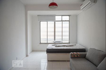Sala/Quarto de apartamento para alugar com 1 quarto, 35m² em Copacabana, Rio de Janeiro