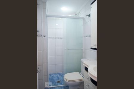 BANHEIRO de apartamento para alugar com 2 quartos, 54m² em Santa Teresinha, São Paulo