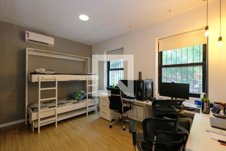 Casa à venda com 440m², 3 quartos e 1 vaga Casa à venda com 440m², 3 quartos e 1 vagaQuarto