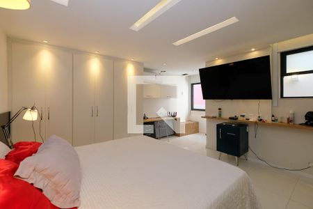 Casa à venda com 440m², 3 quartos e 1 vaga Casa à venda com 440m², 3 quartos e 1 vagaSuíte master