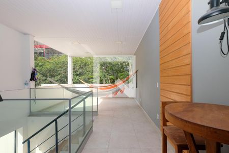 Casa à venda com 440m², 3 quartos e 1 vaga Casa à venda com 440m², 3 quartos e 1 vagavaranda