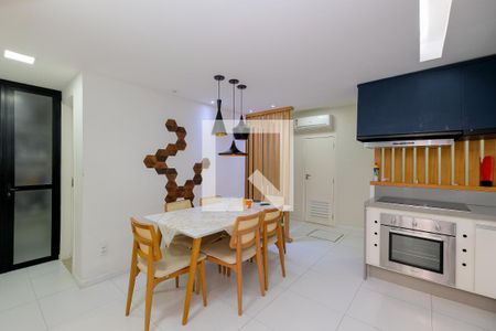 Casa à venda com 440m², 3 quartos e 1 vaga Casa à venda com 440m², 3 quartos e 1 vagaCozinha