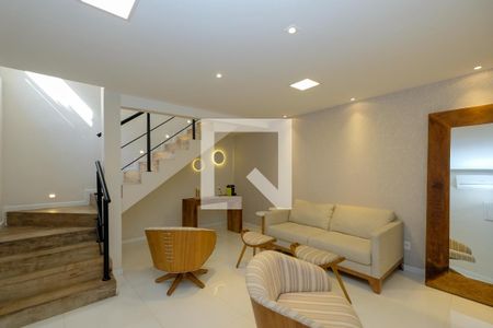 Casa à venda com 440m², 3 quartos e 1 vaga Casa à venda com 440m², 3 quartos e 1 vagaSala