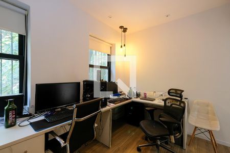 Casa à venda com 440m², 3 quartos e 1 vaga Casa à venda com 440m², 3 quartos e 1 vagaQuarto