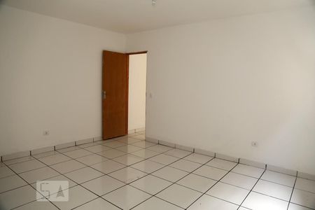 Quarto de casa para alugar com 1 quarto, 30m² em Cidade Intercap, Taboão da Serra