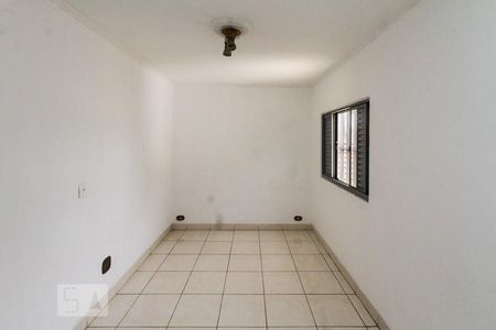 Casa para alugar com 110m², 2 quartos e 1 vagaQuarto