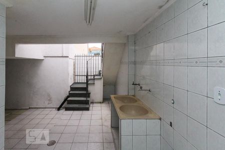 Casa para alugar com 110m², 2 quartos e 1 vagaÁrea de Serviço