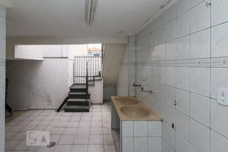 Casa para alugar com 110m², 2 quartos e 1 vagaÁrea de Serviço