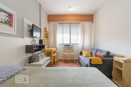 Quarto/Sala de kitnet/studio para alugar com 1 quarto, 40m² em Flamengo, Rio de Janeiro