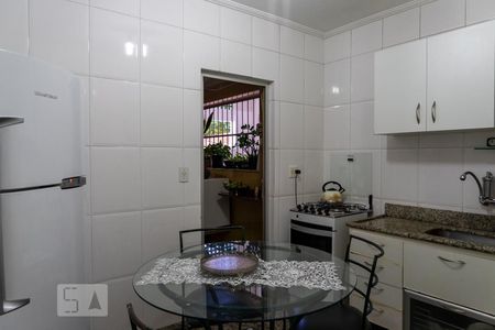 Apartamento à venda com 91m², 2 quartos e sem vaga Apartamento à venda com 91m², 2 quartos e sem vagaCozinha