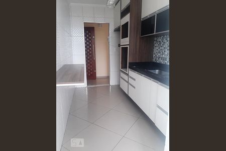 Cozinha de apartamento à venda com 2 quartos, 68m² em Jardim Alice, Guarulhos