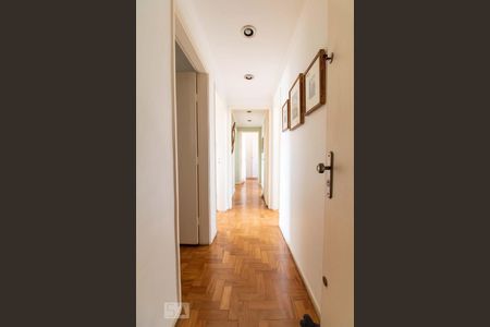 Corredor - Quartos de apartamento para alugar com 3 quartos, 270m² em Pinheiros, São Paulo