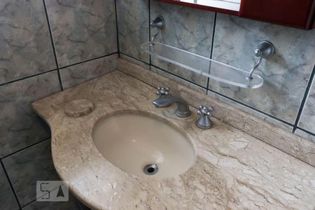 Apartamento para alugar com 92m², 2 quartos e sem vagaBanheiro (Pia)