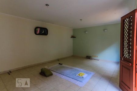 Casa à venda com 157m², 4 quartos e 2 vagasEdicula