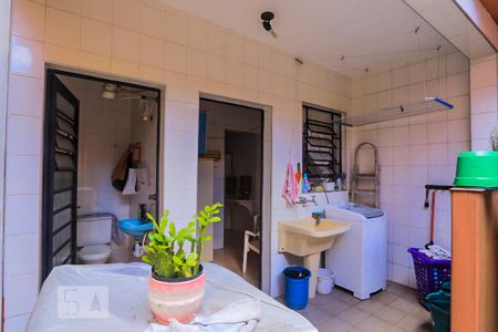 Casa à venda com 157m², 4 quartos e 2 vagasÁrea de Serviço