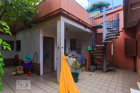 Casa à venda com 157m², 4 quartos e 2 vagasQuintal