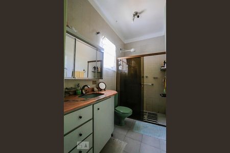 Casa à venda com 157m², 4 quartos e 2 vagasBanheiro