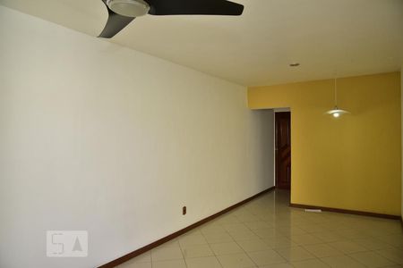 Apartamento à venda com 93m², 3 quartos e 1 vagaSala