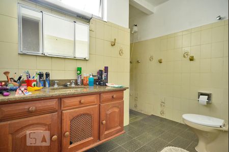 Banheiro de apartamento à venda com 3 quartos, 136m² em Perdizes, São Paulo