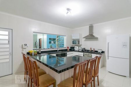 Casa à venda com 300m², 3 quartos e 6 vagas Casa à venda com 300m², 3 quartos e 6 vagasCozinha