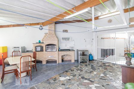 Casa à venda com 300m², 3 quartos e 6 vagas Casa à venda com 300m², 3 quartos e 6 vagasChurrasqueira