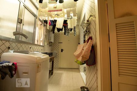 Apartamento para alugar com 300m², 3 quartos e sem vagaÁrea de Serviço