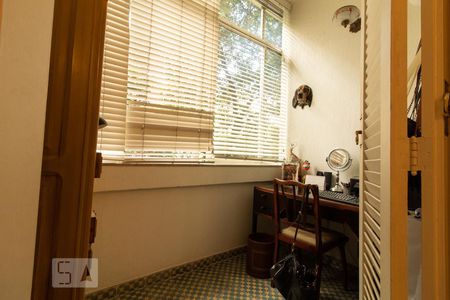 Apartamento para alugar com 300m², 3 quartos e sem vagaDetalhe suíte 1