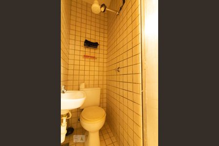 Apartamento para alugar com 300m², 3 quartos e sem vagaBanheiro de Serviço